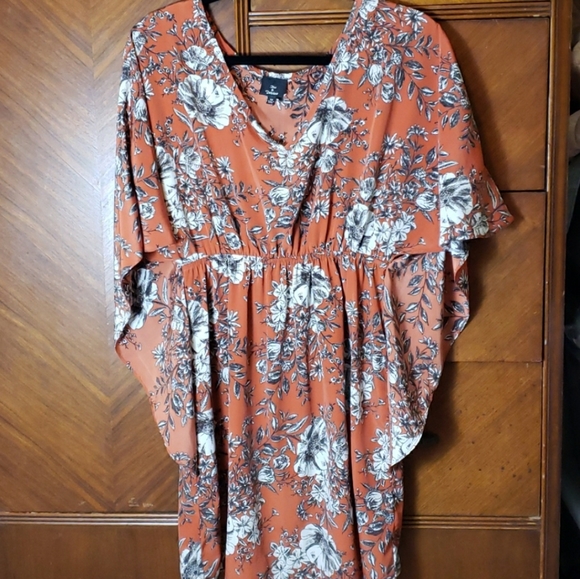 Floral Tunic Shirt - Picture 1 of 7